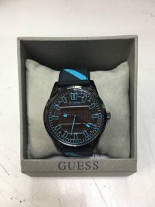 01-200220717: Guess w1300g3