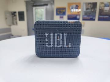 01-200241814: Jbl go essential