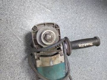 01-200240792: Makita ga9020