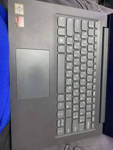 01-200193448: Lenovo athlon 3150u 2,4ghz gold/ ram4gb/ ssd256gb/ vega 3/ 1366x768