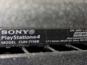 01-200122844: Sony playstation 4 pro 1tb