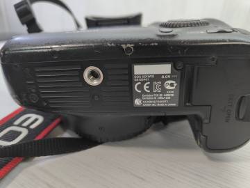 01-200148724: Canon eos 6d body