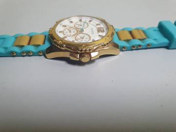 01-200204813: Guess w0325l10