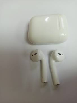 01-200267302: Apple airpods 2nd generation with charging case