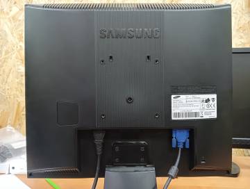 01-200150062: Samsung 913n