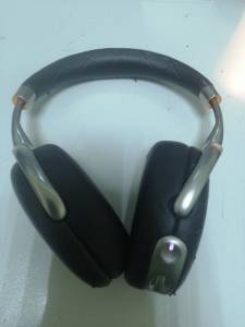 01-200218683: Parrot zik 3