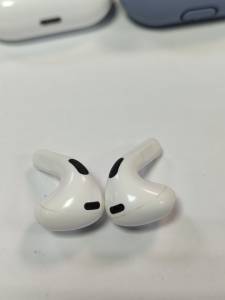 01-200176102: Apple airpods 3 gen a2566, a2565+a2564