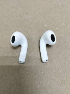 01-200223351: Apple airpods 3rd generation