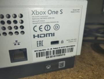 01-200243612: Microsoft xbox one s 1tb