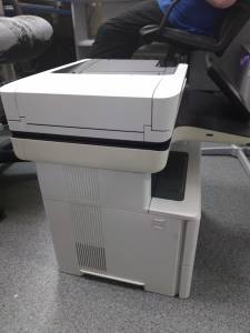 01-200296417: Hp laserjet pro mfp m527m